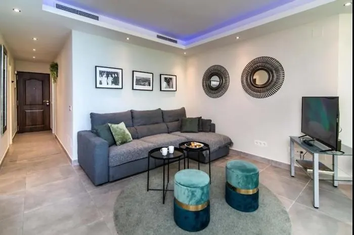 First Floor Apartment With 2 Bed Marbella İspanya