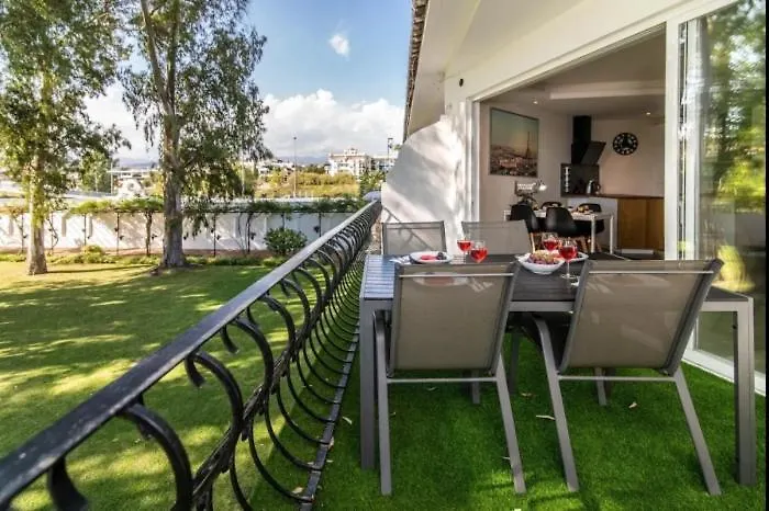 First Floor Apartment With 2 Bed Marbella